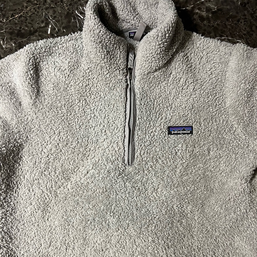 Women’s Patagonia sweater